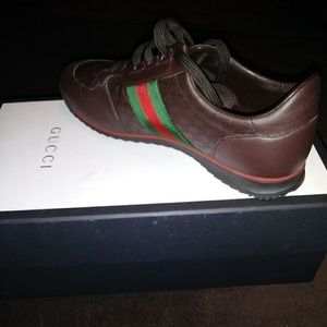 Gucci Sneakers (Like new)